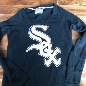 Crew neck White Socks sweatshirt